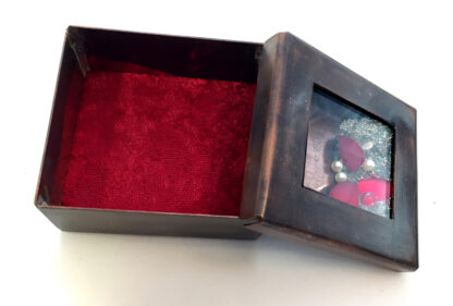 Red Hearts Toy Box - Image 3
