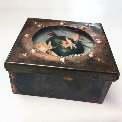 Lotus Round Window Box - Image 3