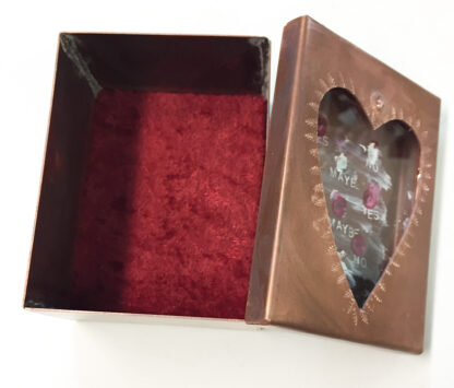 Answer Heart Box - Gizmo Series - Image 2